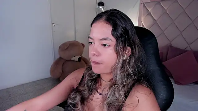 dulce lyraa1 online show from March 2026 04:45:01 AM