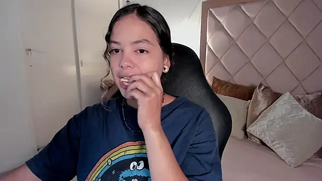 dulce lyraa1 online show from April 2026 03:56:01 AM