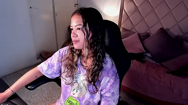 dulce lyraa1 online show from June 2026 08:58:01 AM