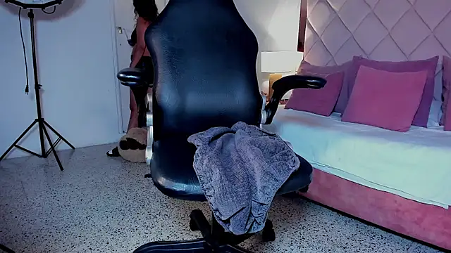 dulce lyraa1 online show from March 2026 04:35:02 AM