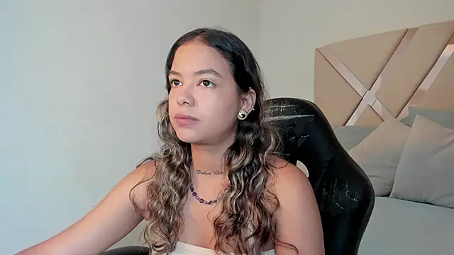 dulce lyraa1 online show from March 2026 07:59:01 PM