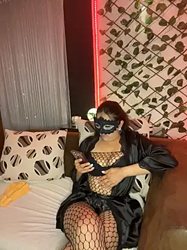 Snapshot of MoonGoddess424 chatting on May 2026 04:19:02 AM MoonGoddess424 online show from May 2026 04:19:02 AM
