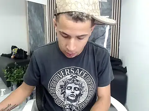 Hollmanhot online show from April 2026 02:02:02 AM