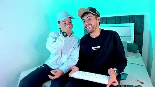 alex and christhoper online show from March 2026 11:20:02 PM