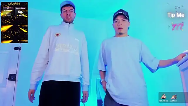 Snapshot of alex_and_christhoper chatting on March 2026 03:40:01 AM alex and christhoper online show from March 2026 03:40:01 AM