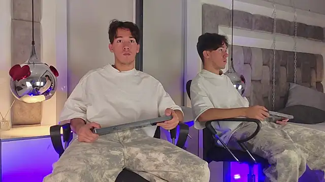 Austin Reedss online show from April 2026 02:12:01 PM