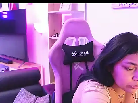 Snapshot of The_Wicked_Queens02 chatting on March 2026 06:32:02 AM The Wicked Queens02 online show from March 2026 06:32:02 AM