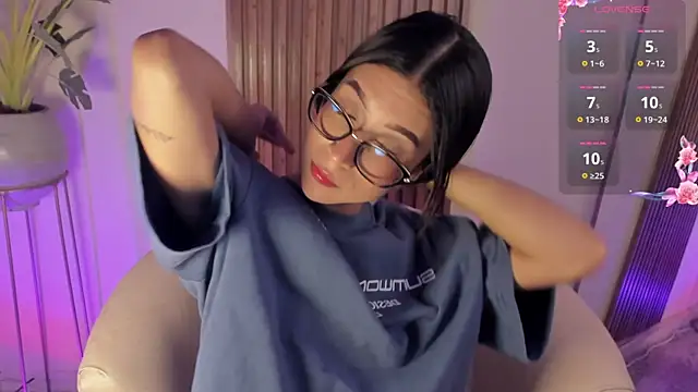 Lady  scarlett online show from April 2026 01:41:02 PM