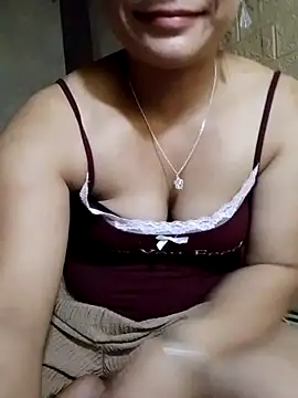 mami-rubi online show from June 2026 12:54:01 PM