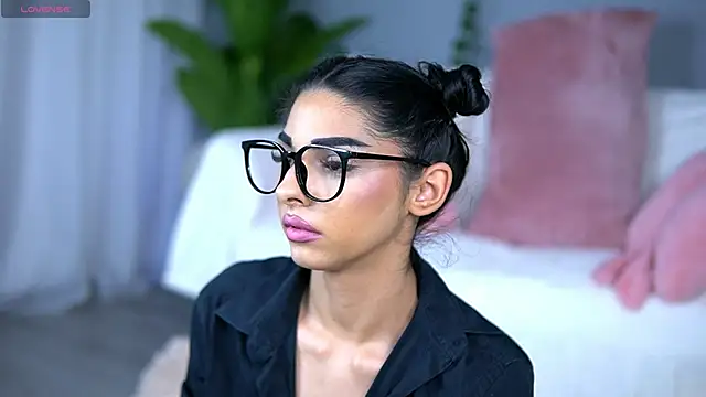 AvaCalvert online show from March 2026 06:20:01 PM