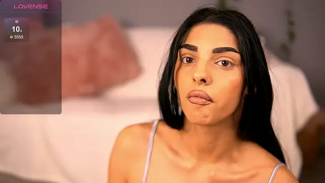 AvaCalvert online show from April 2026 07:06:02 PM