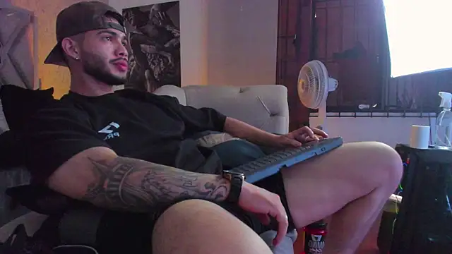 Vincentblack online show from June 2026 07:30:02 PM