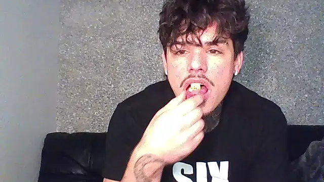 SNAKEARM online show from February 2026 10:43:02 PM