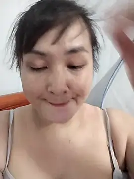 Snapshot of Jeassi-sica01 chatting on May 2026 02:00:01 AM Jeassi-sica01 online show from May 2026 02:00:01 AM