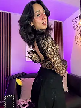 Elisasue online show from May 2026 03:06:01 AM