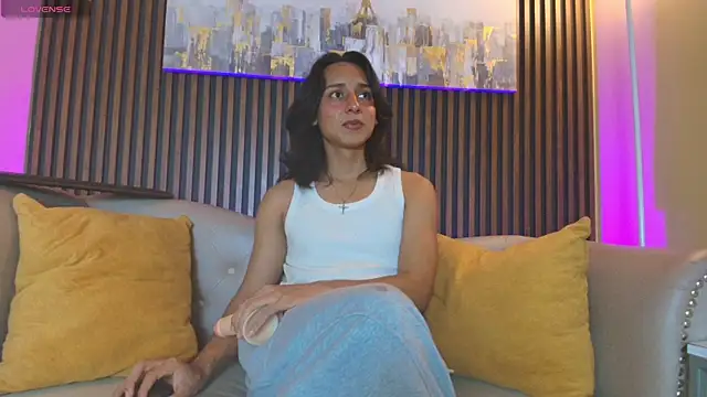 Snapshot of Elisasue chatting on June 2026 03:22:01 AM Elisasue online show from June 2026 03:22:01 AM