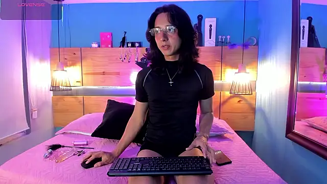 Elisasue online show from March 2026 03:39:02 AM