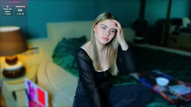 hornycharisma online show from April 2026 01:17:02 PM