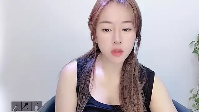 Snapshot of Baixi-01 chatting on April 2026 04:35:02 AM Baixi-01 online show from April 2026 04:35:02 AM