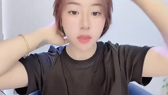 Baixi-01 online show from April 2026 04:15:01 AM