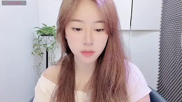 Snapshot of Baixi-01 chatting on July 2026 04:10:02 AM Baixi-01 online show from July 2026 04:10:02 AM