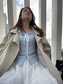 Mia-lp online show from April 2026 01:13:02 AM