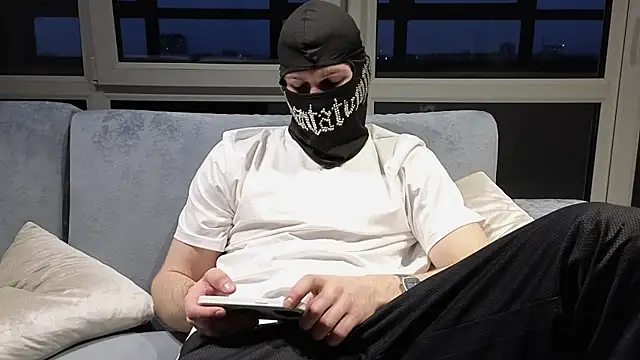 chantatummm online show from April 2026 03:57:02 PM