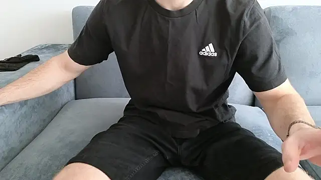 chantatummm online show from March 2026 12:56:01 PM