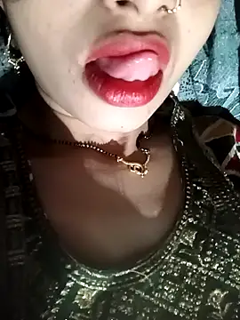 Rashmika Mandana online show from March 2026 09:36:01 PM