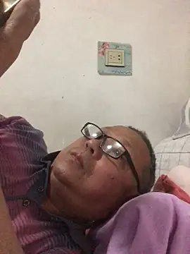 yaocaobi8 online show from April 2026 01:15:02 PM