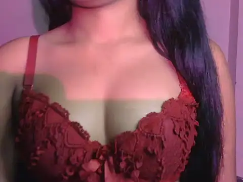 cute yashi online show from April 2026 04:57:01 PM