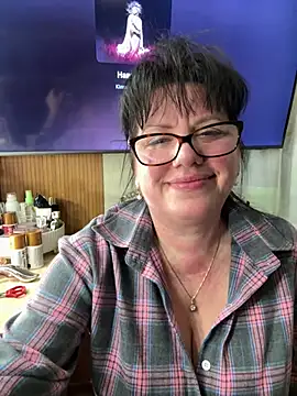 expensive lady online show from March 2026 07:15:01 PM