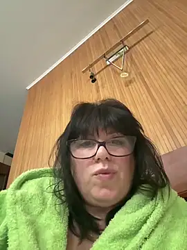 expensive lady online show from March 2026 07:54:02 PM