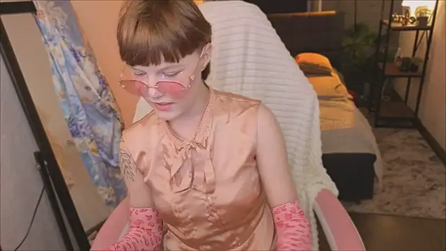  DreamLuna1  online show from February 2026 01:00:02 PM