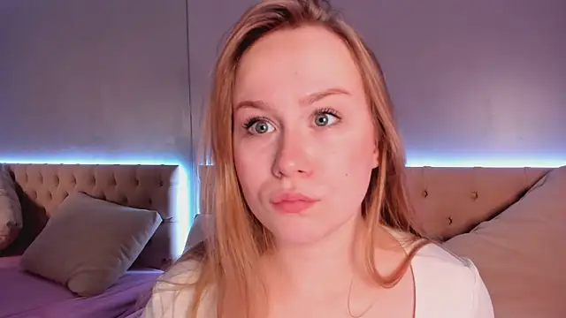 Snapshot of stacy_moorex chatting on May 2026 08:28:02 PM stacy moorex online show from May 2026 08:28:02 PM