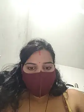 Poonam bhoji online show from July 2026 06:18:01 PM