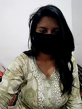 Sonakshi kumari online show from March 2026 06:24:01 PM