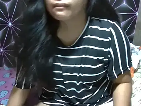 Flowerbebe online show from May 2026 07:06:02 PM