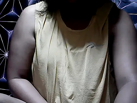 Snapshot of Flowerbebe chatting on June 2026 07:55:01 PM Flowerbebe online show from June 2026 07:55:01 PM