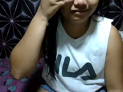 Flowerbebe online show from April 2026 12:00:01 PM