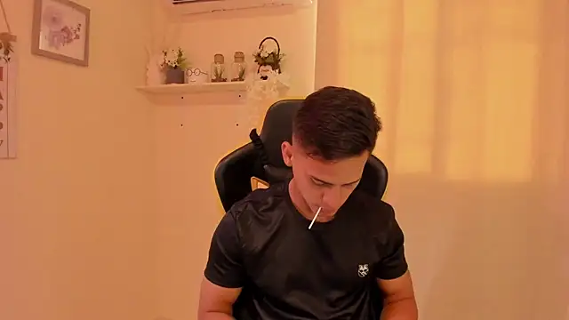 sexy andres01 online show from March 2026 03:26:02 PM