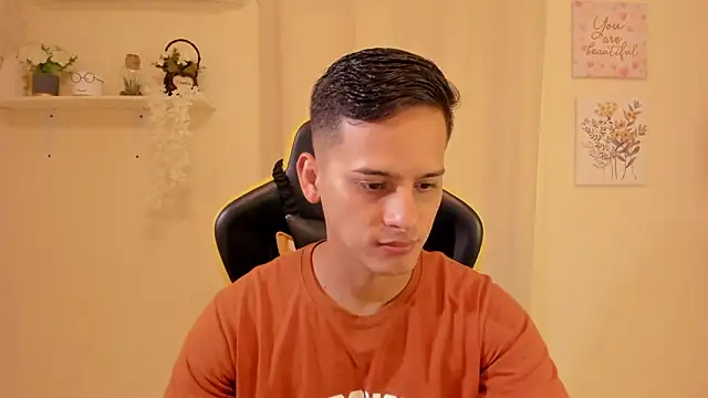 sexy andres01 online show from February 2026 01:55:01 PM