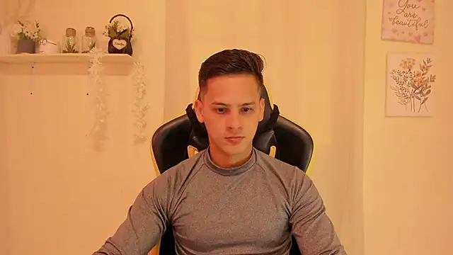 sexy andres01 online show from April 2026 01:57:02 PM