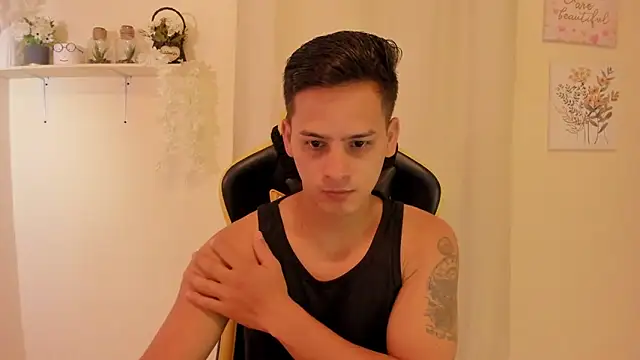 sexy andres01 online show from April 2026 02:10:02 PM