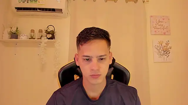 sexy andres01 online show from March 2026 01:16:02 PM