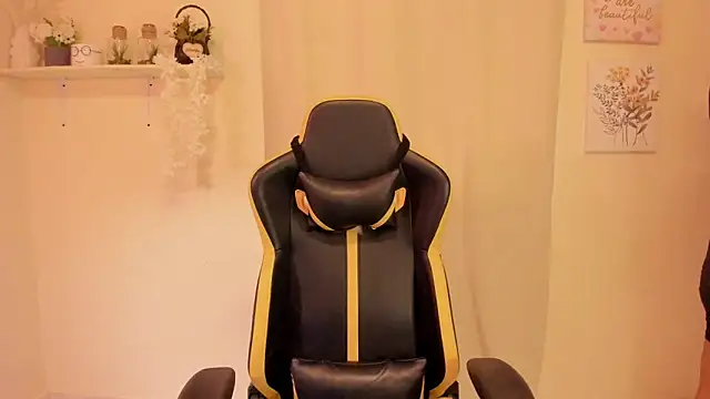 sexy andres01 online show from March 2026 01:36:02 PM