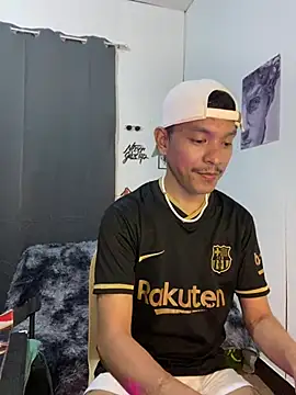 Snapshot of asian_darlingcummersxXx chatting on May 2026 12:31:01 PM asian darlingcummersxXx online show from May 2026 12:31:01 PM