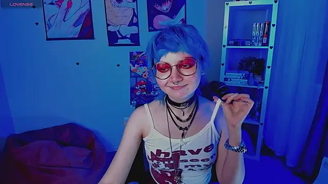 Snapshot of powderofgun chatting on May 2026 08:15:01 PM powderofgun online show from May 2026 08:15:01 PM