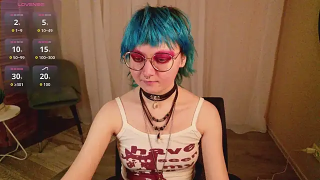 Snapshot of powderofgun chatting on June 2026 08:14:02 PM powderofgun online show from June 2026 08:14:02 PM