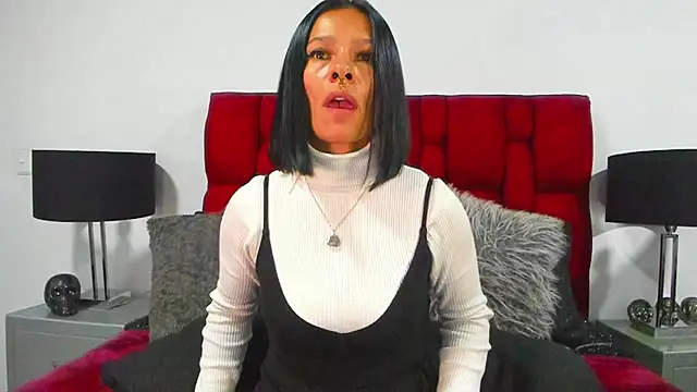 Amelie Blake online show from May 2026 07:02:01 PM